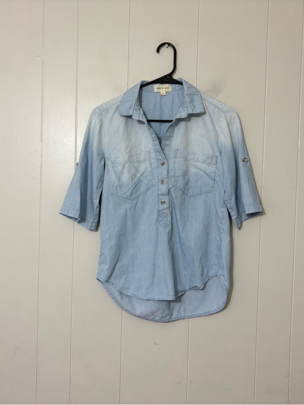 Cloth & Stone Striped Chambray Pullover Top XS Blue Tencel  Button Front